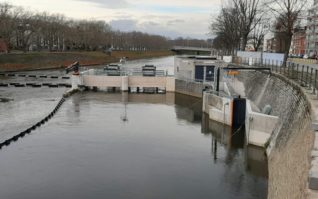 La centrale des Grosses Battes est sous eaux